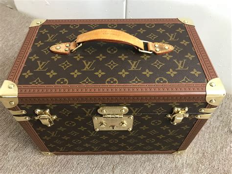 louis vuitton cosmetique|louis vuitton hard makeup case.